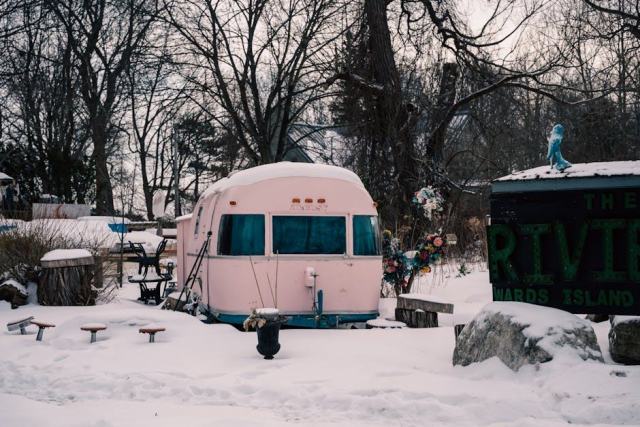 Remorque fourgon aménagé : Camping-Car des Flandres Remorque fourgon aménagé : Camping-Car des Flandres